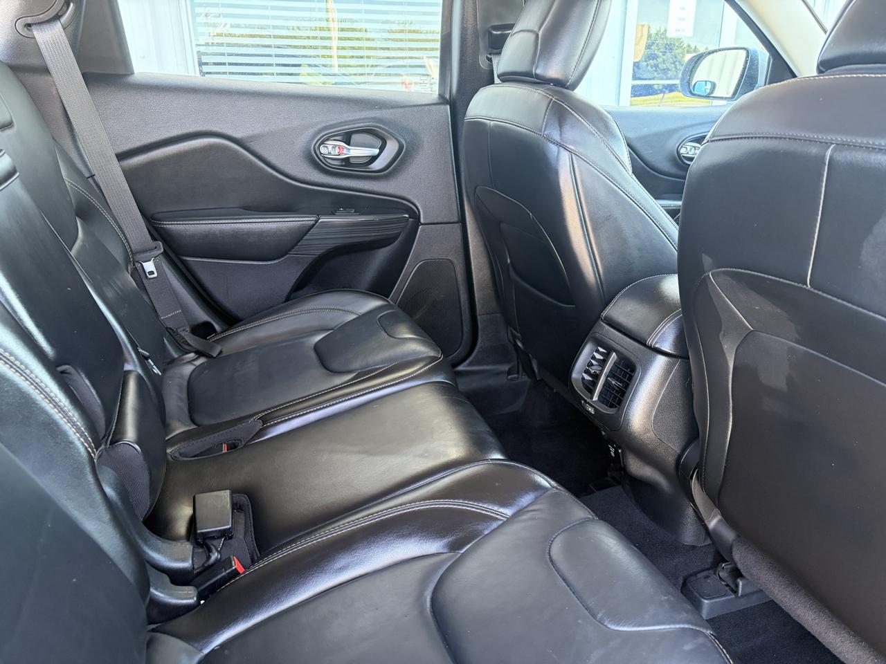 Jeep Cherokee 4WD 4dr Limited 2015