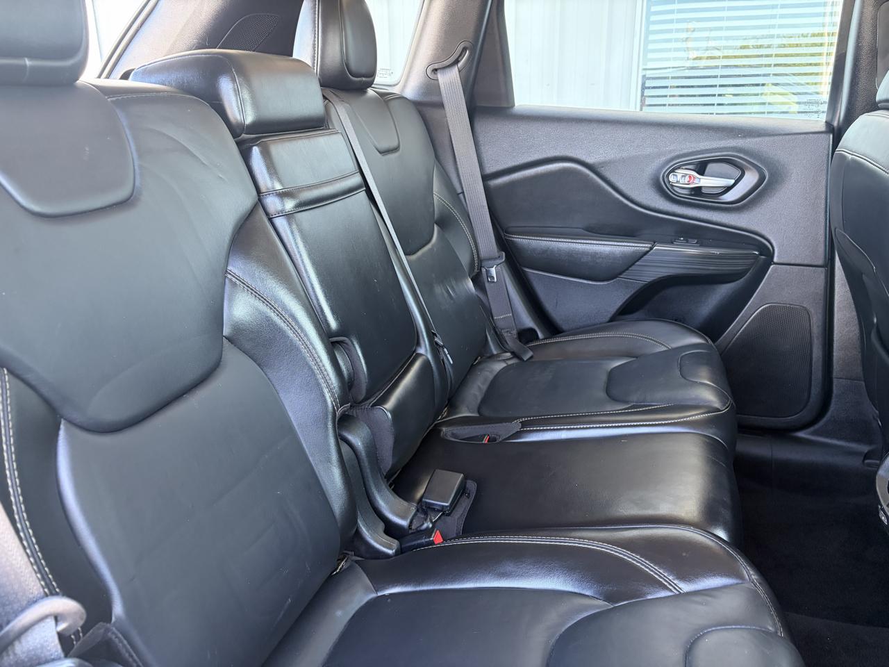 Jeep Cherokee 4WD 4dr Limited 2015
