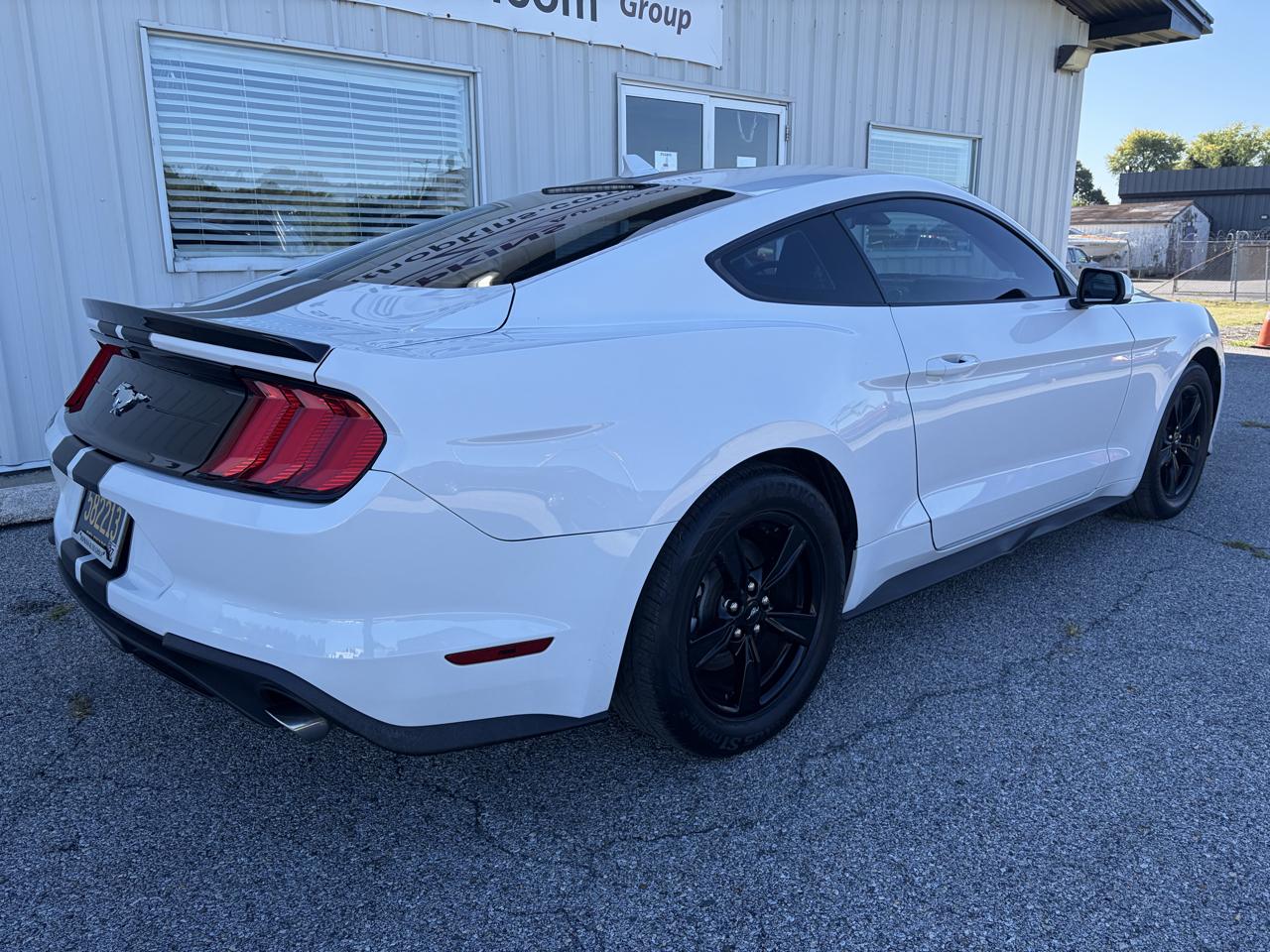 Ford Mustang EcoBoost Fastback 2021