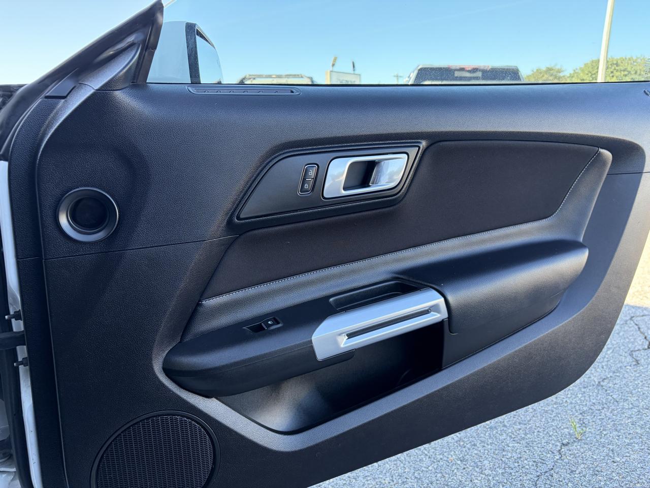 Ford Mustang EcoBoost Fastback 2021