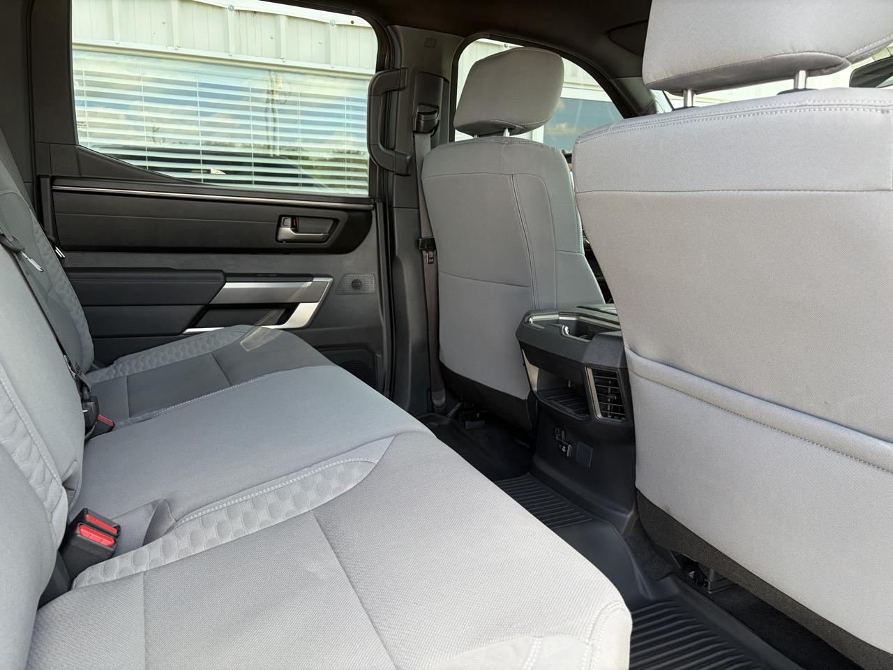 Toyota Tundra 4WD SR5 CrewMax 5.5' Bed (Natl) 2025
