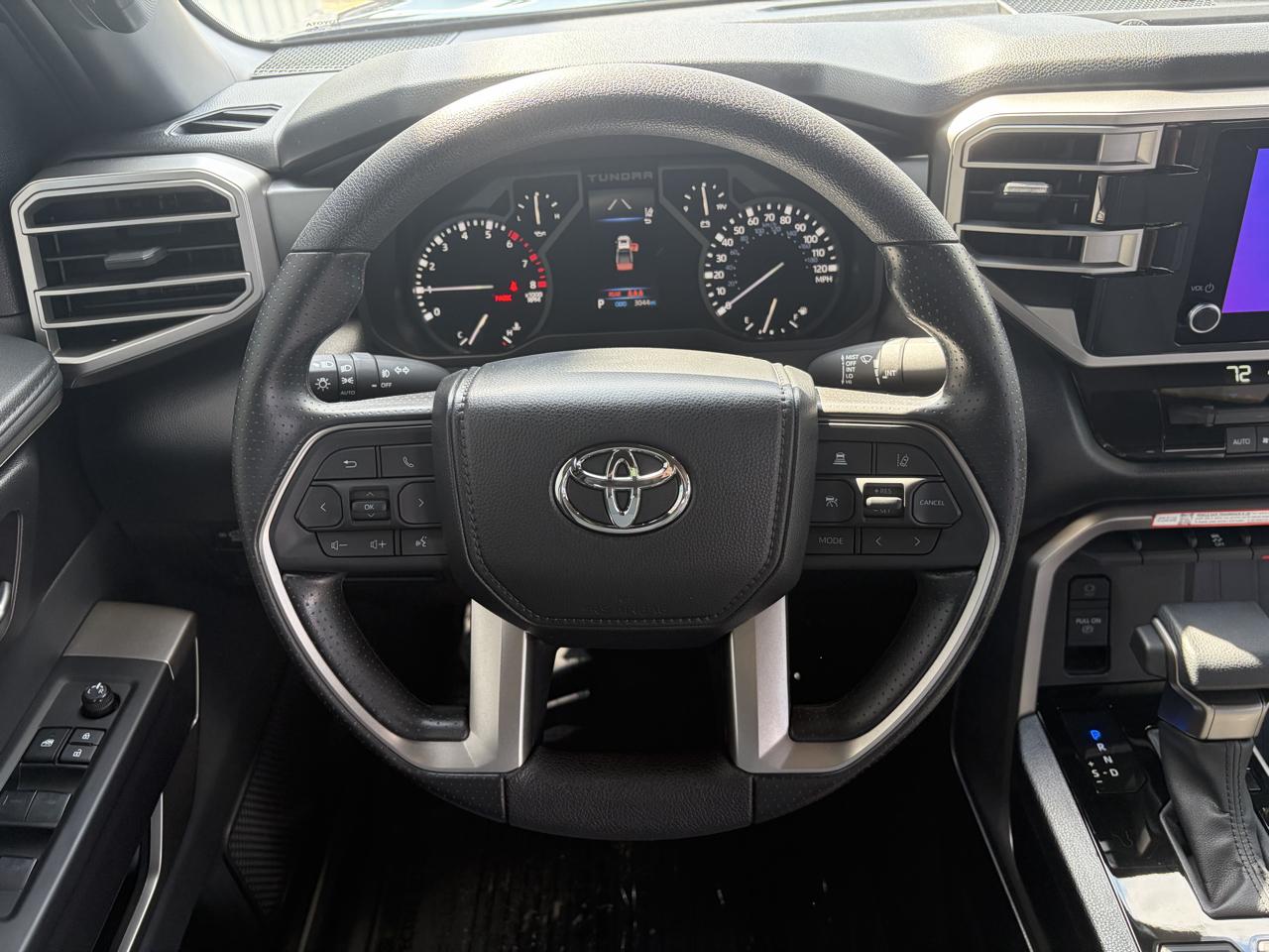 Toyota Tundra 4WD SR5 CrewMax 5.5' Bed (Natl) 2025