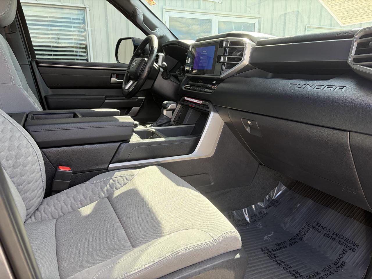 Toyota Tundra 4WD SR5 CrewMax 5.5' Bed (Natl) 2025