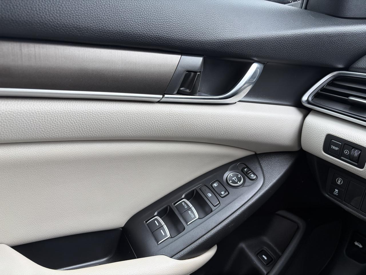 Honda Accord  2019