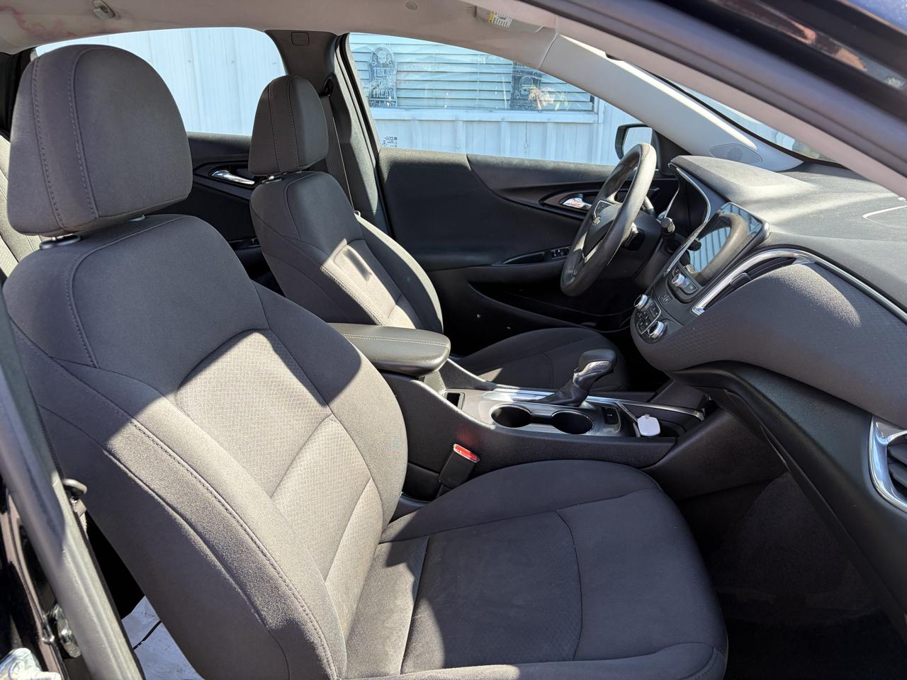 Chevrolet Malibu 4dr Sdn LT 2021