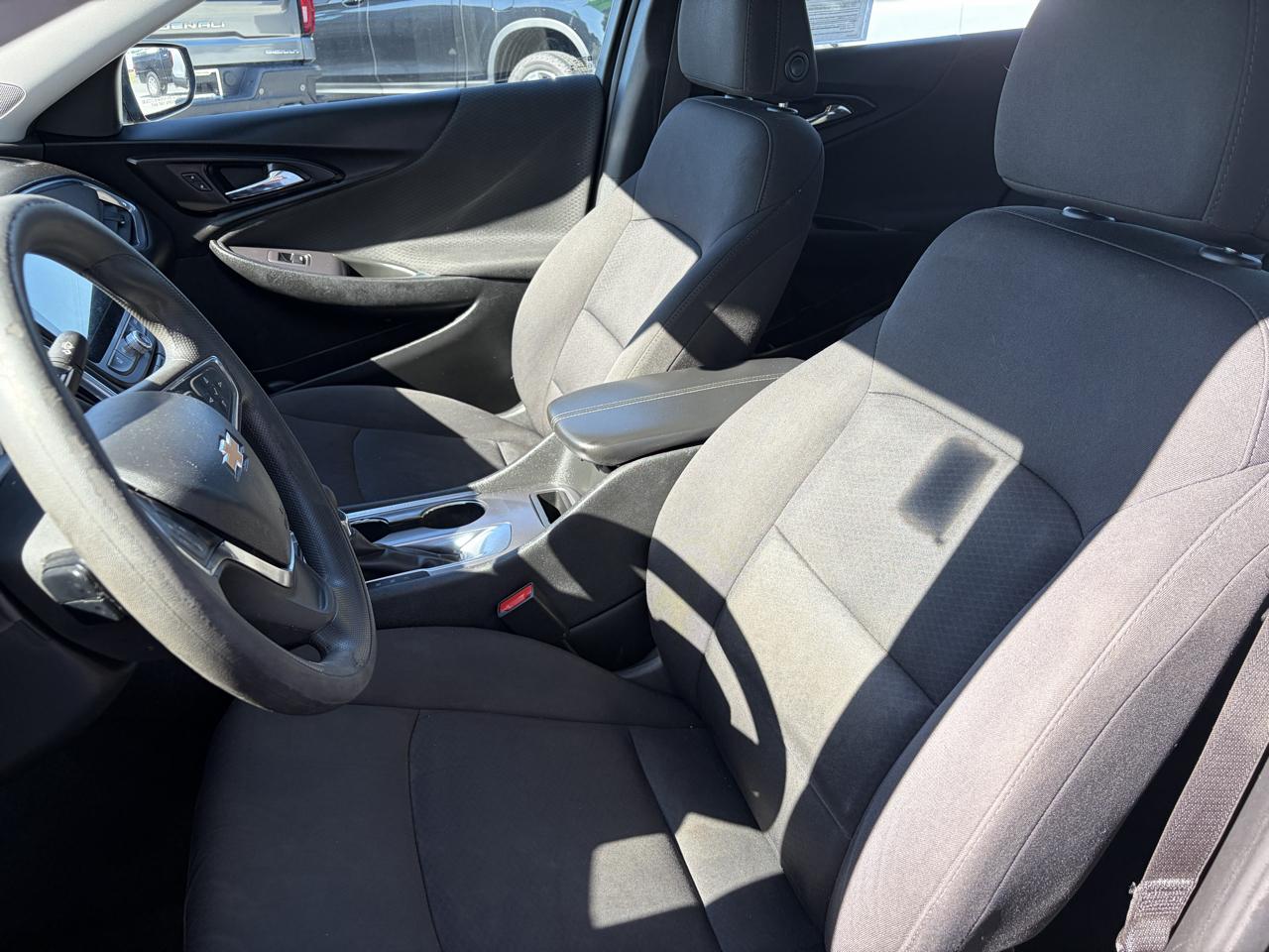 Chevrolet Malibu 4dr Sdn LT 2021