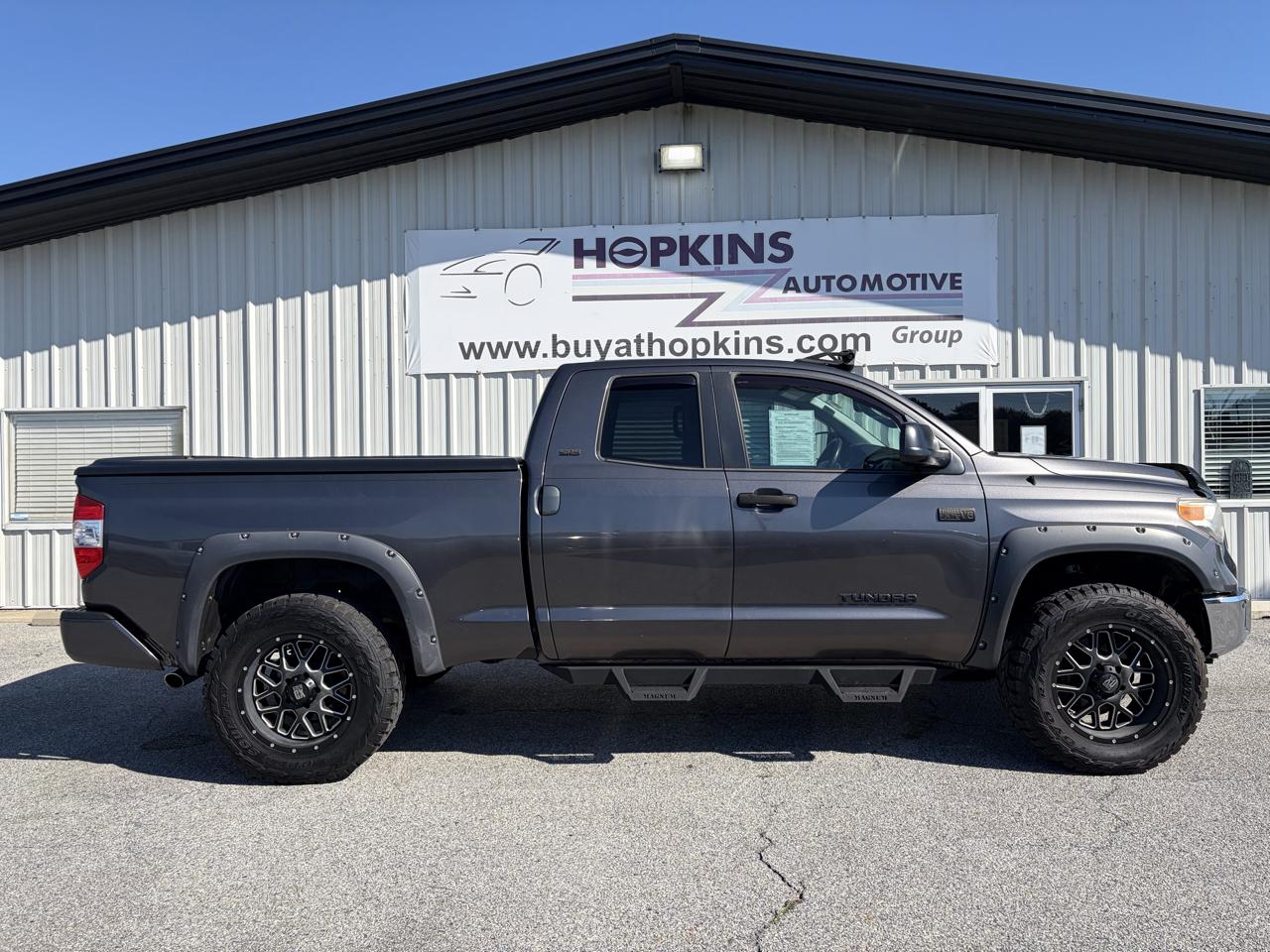 2017 Toyota Tundra 4WD SR Double Cab 6.5' Bed 5.7L (Natl)