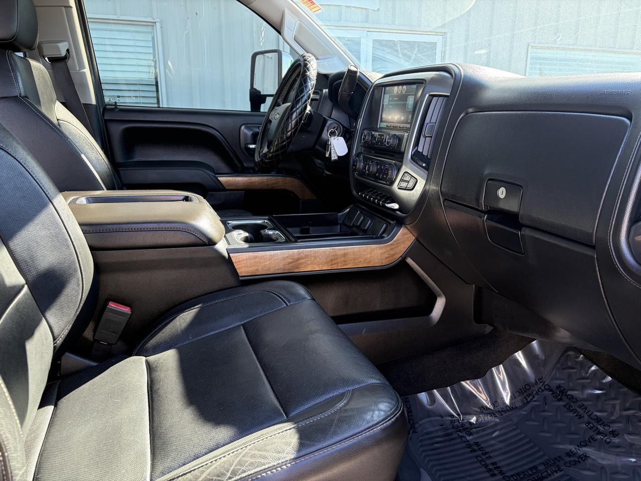 Chevrolet Silverado 3500HD Built After Aug 14  2015