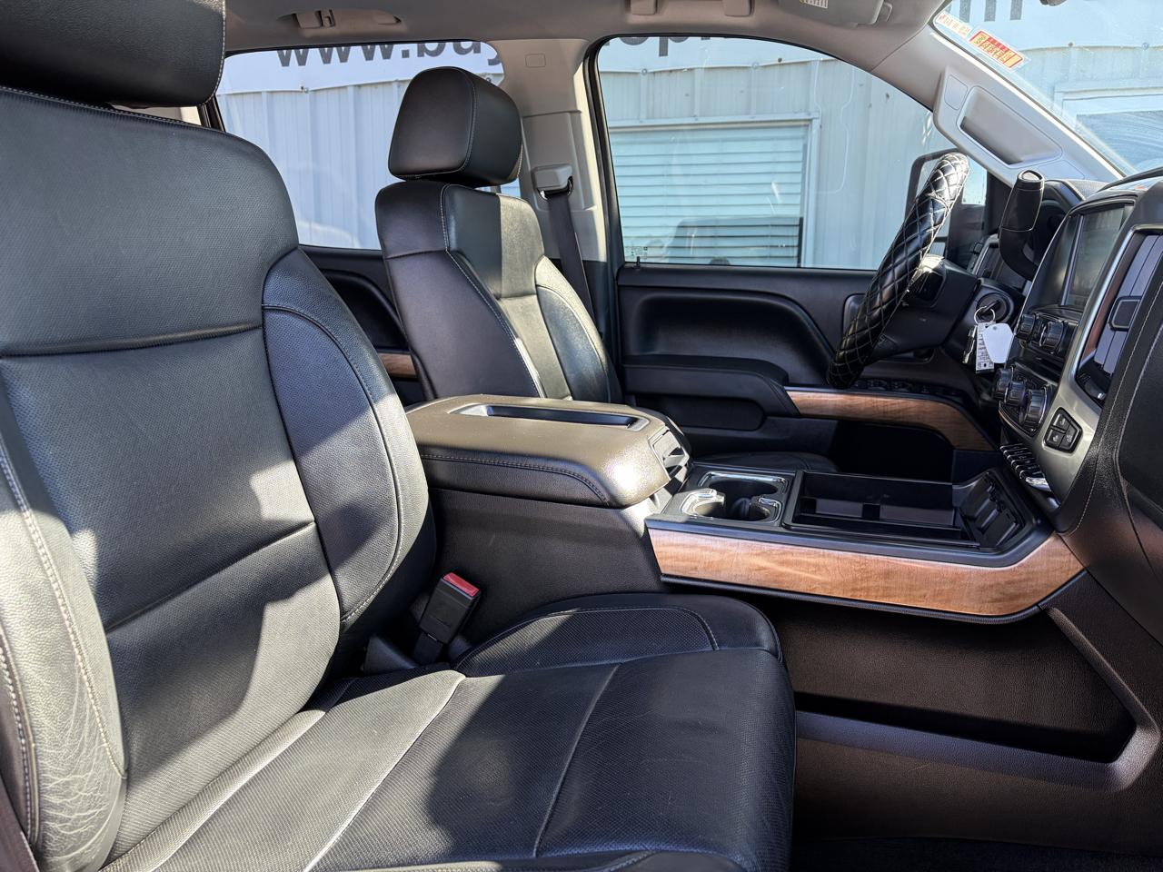 Chevrolet Silverado 3500HD Built After Aug 14  2015