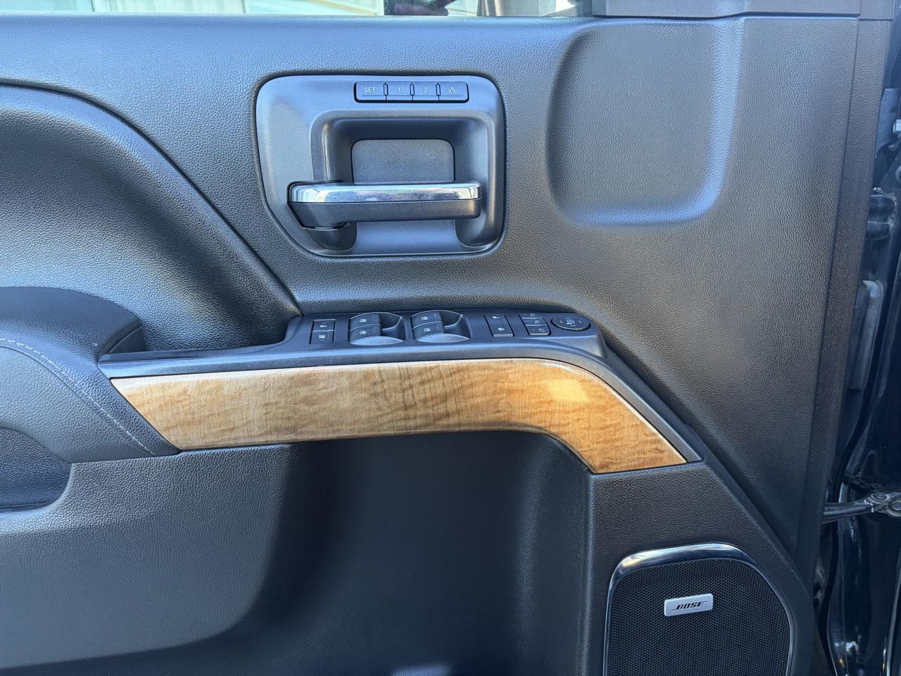 Chevrolet Silverado 3500HD Built After Aug 14  2015