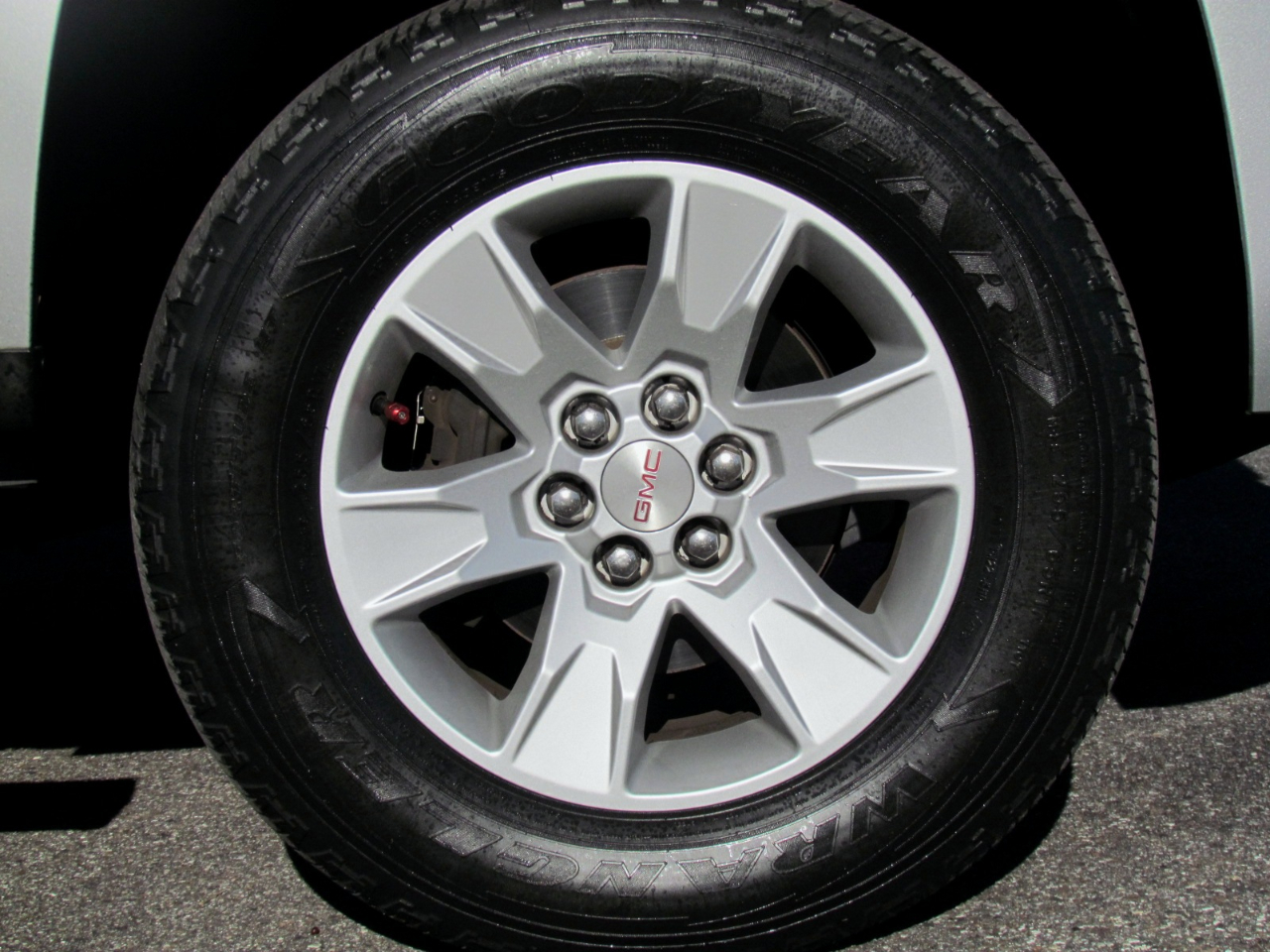 GMC Canyon SLE Crew Cab 2WD Short Box 2015