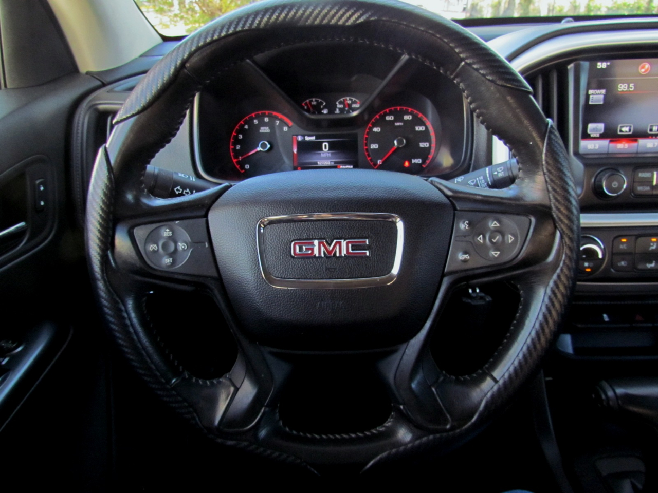 GMC Canyon SLE Crew Cab 2WD Short Box 2015