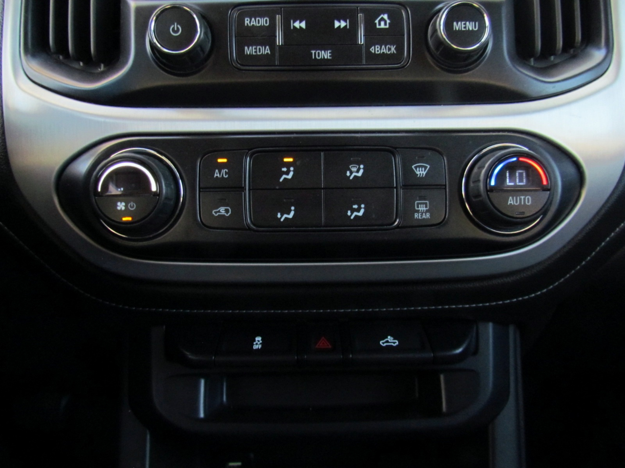 GMC Canyon SLE Crew Cab 2WD Short Box 2015