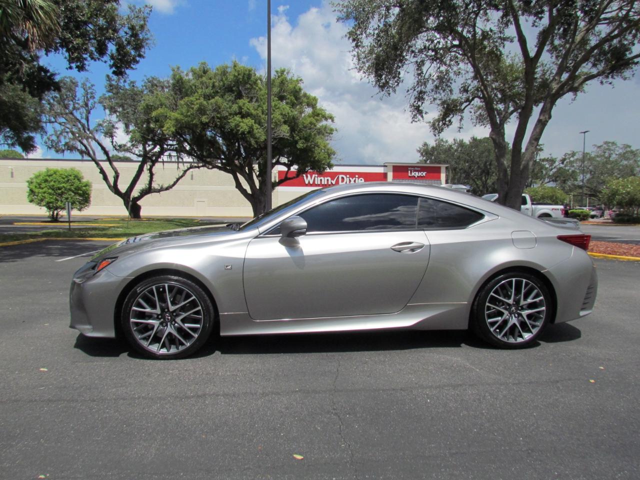 Lexus RC 200t  2016