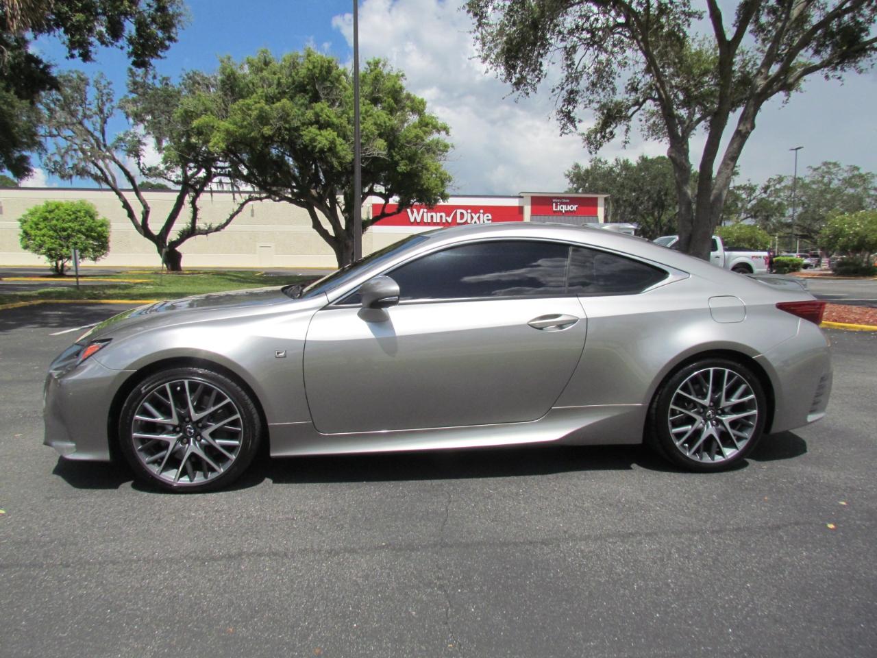 Lexus RC 200t  2016