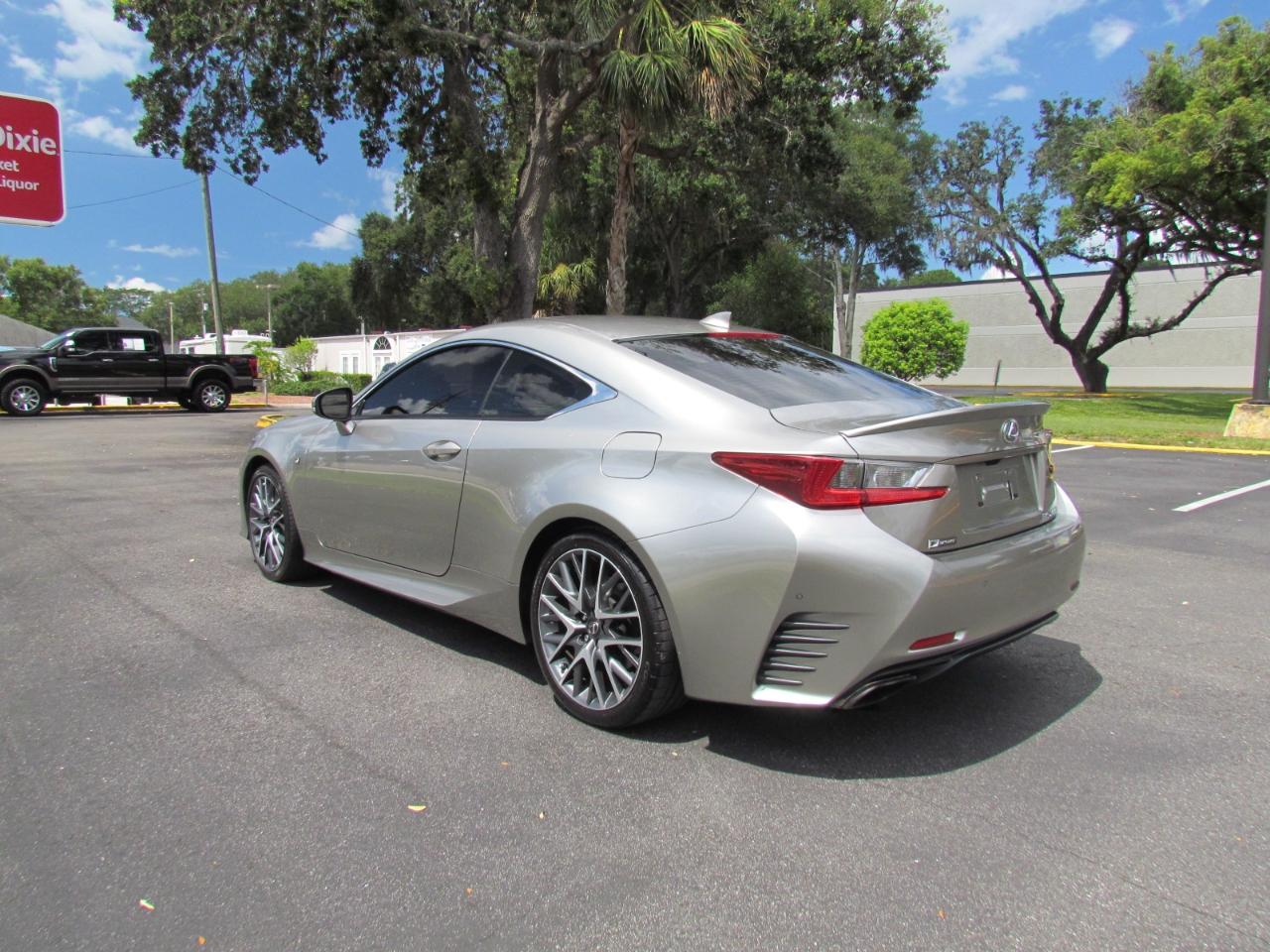 Lexus RC 200t  2016