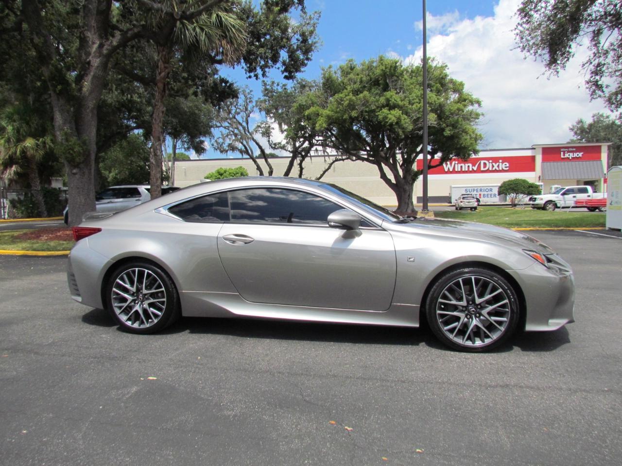 Lexus RC 200t  2016
