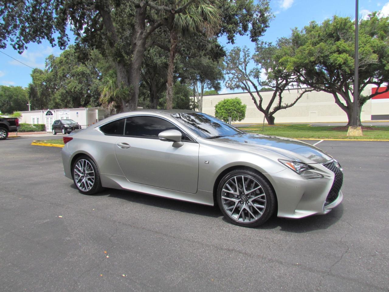 Lexus RC 200t  2016