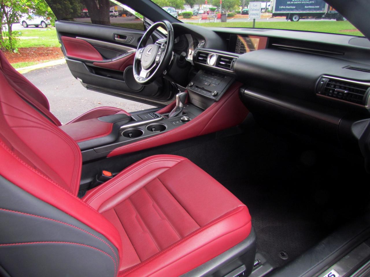 Lexus RC 200t  2016