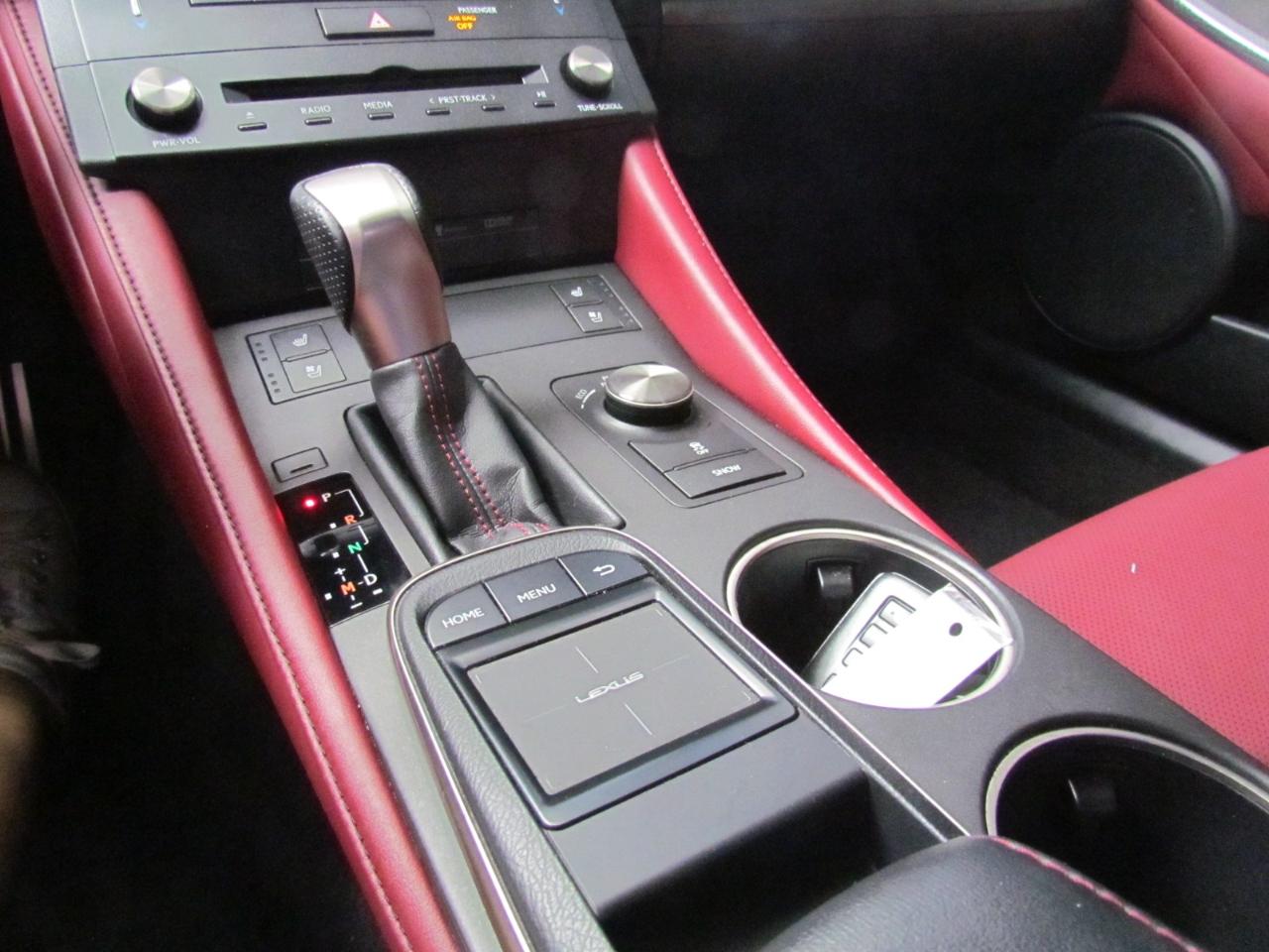 Lexus RC 200t  2016