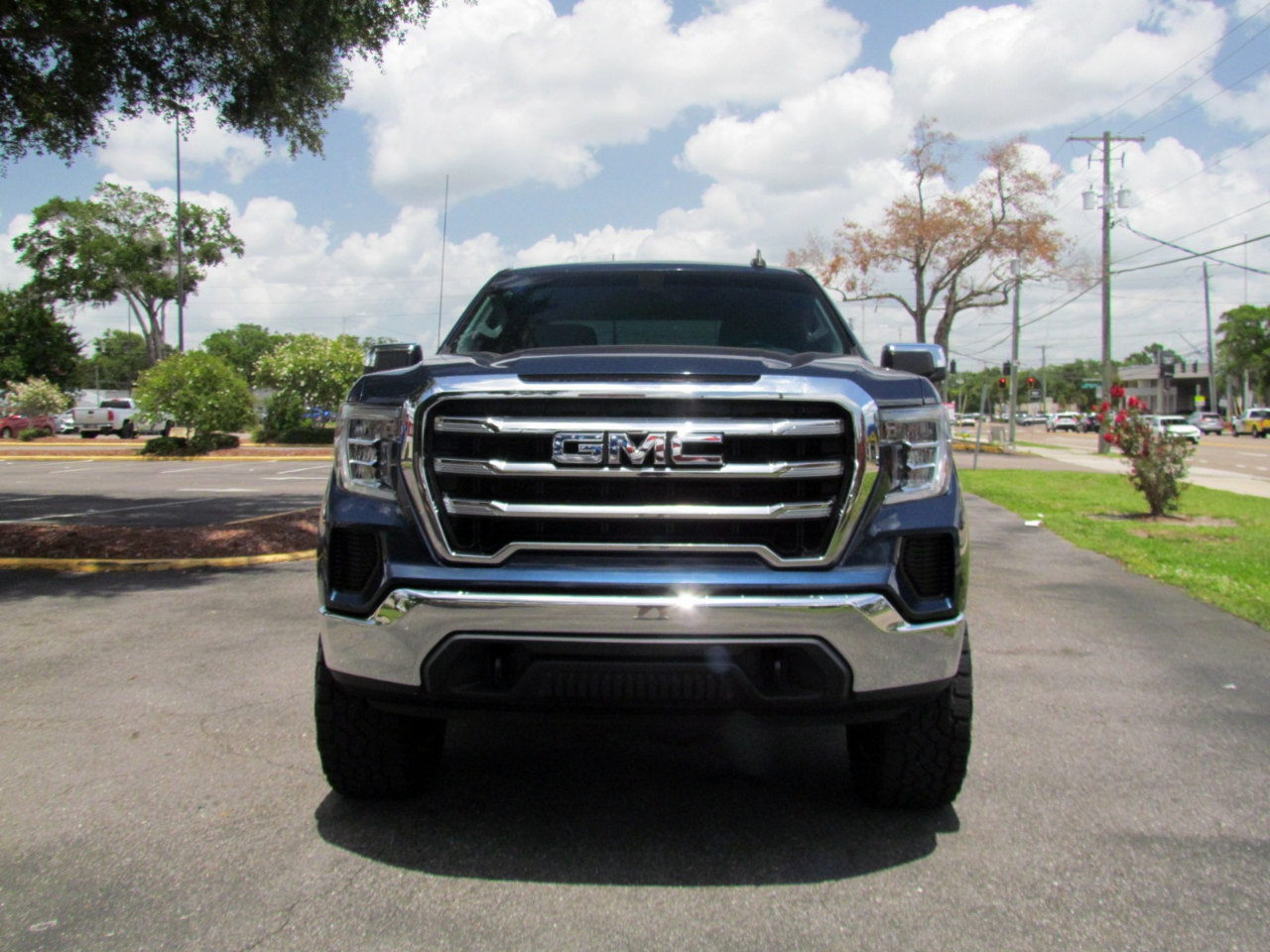 GMC Sierra 1500 SLE Crew Cab Short Box 4WD 2020