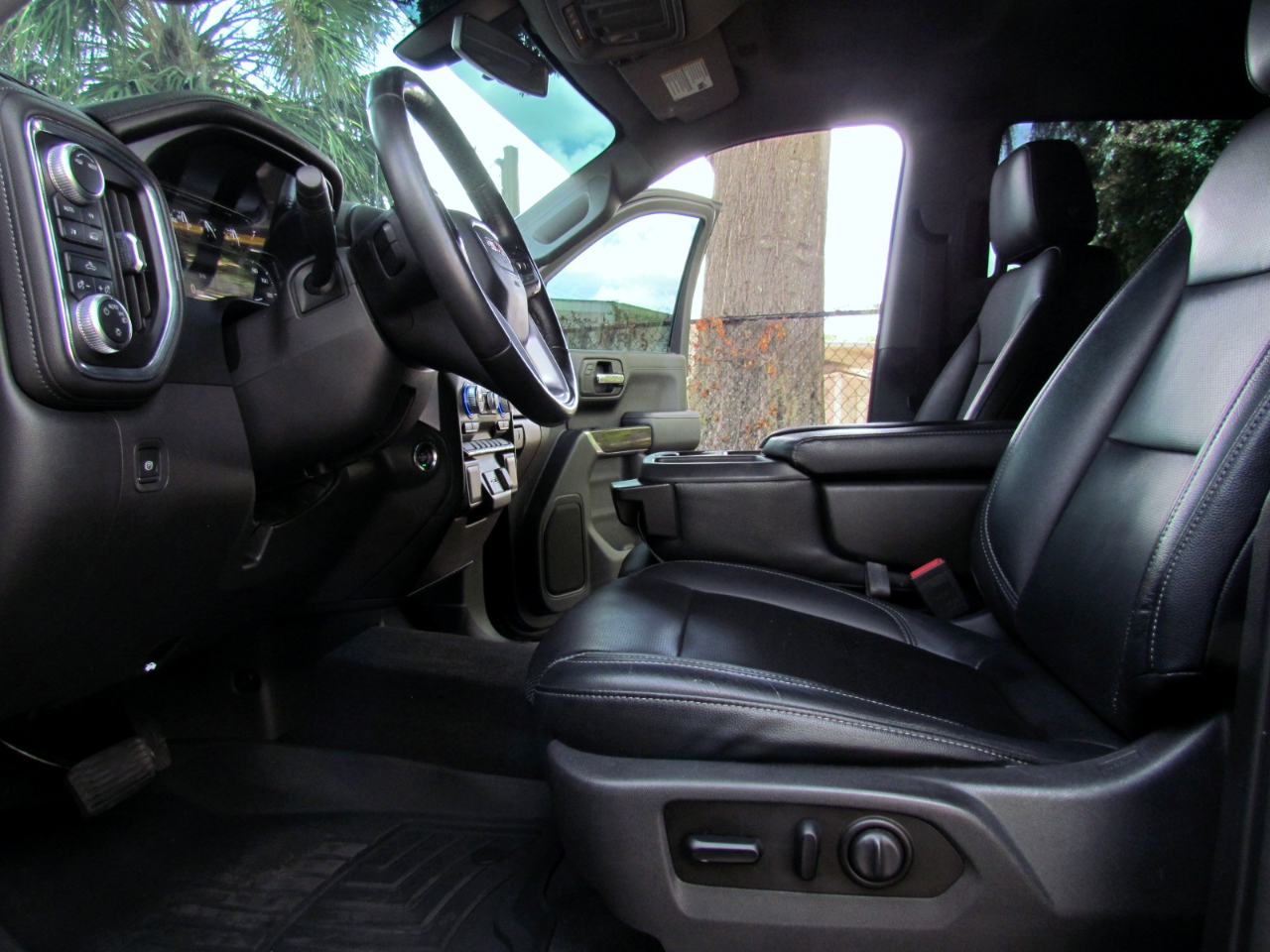 GMC Sierra 1500 SLE Crew Cab Short Box 4WD 2020