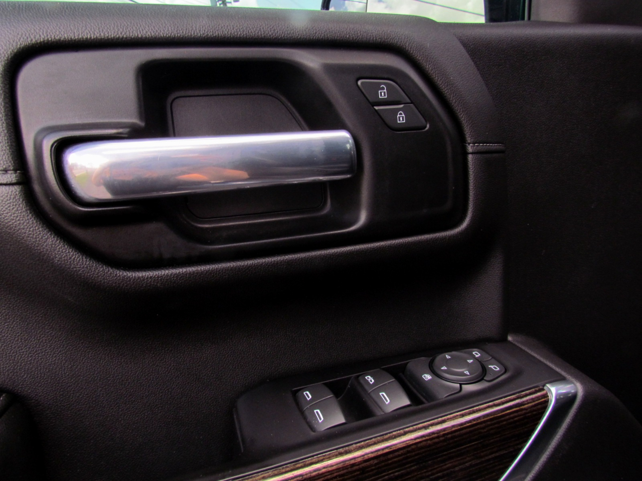 GMC Sierra 1500 SLE Crew Cab Short Box 4WD 2020