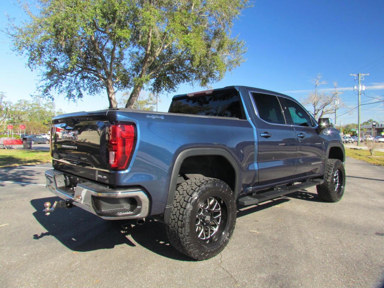 GMC Sierra 1500 SLE Crew Cab Short Box 4WD 2020