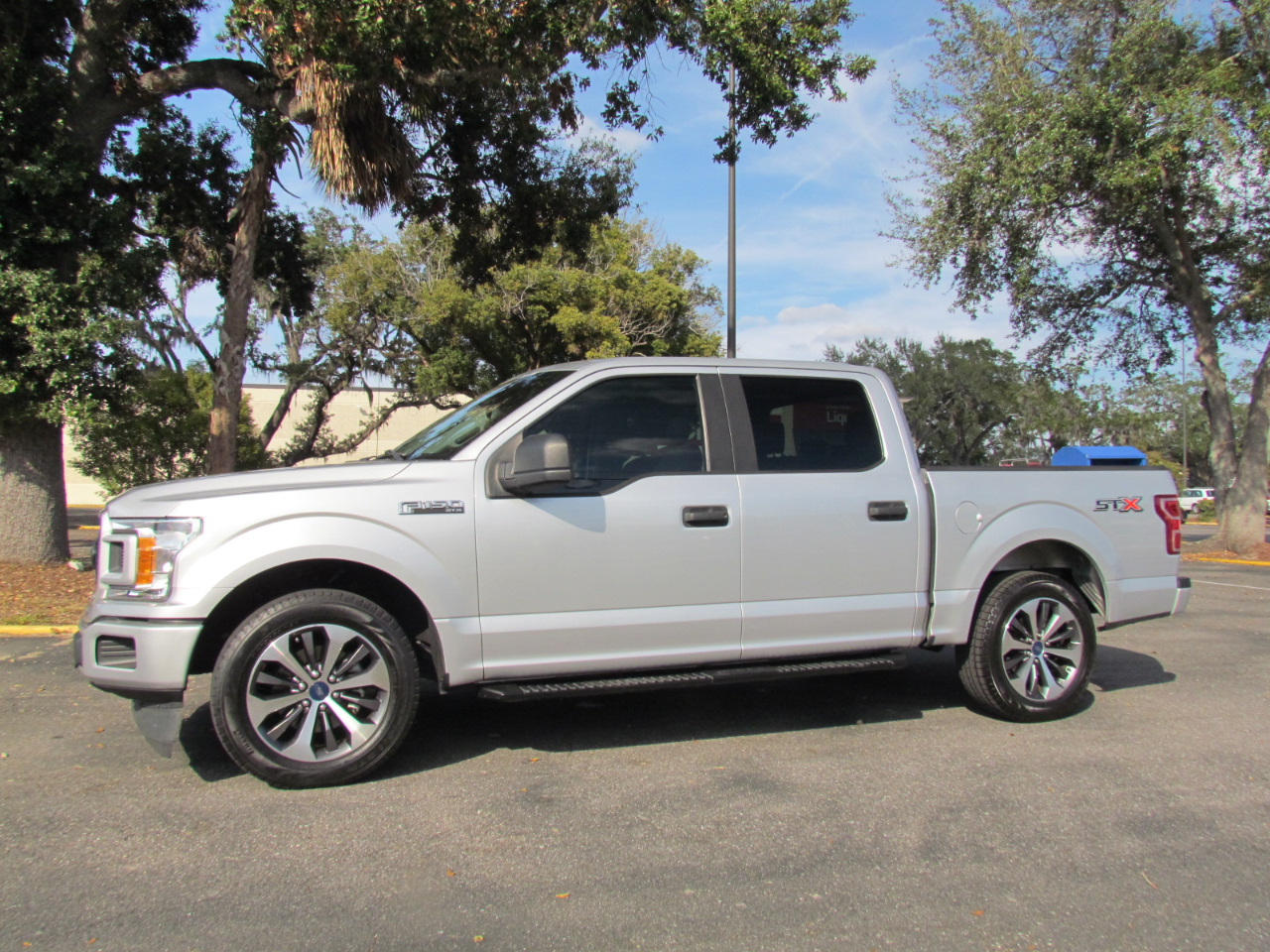 2019 Ford F-150 STX photo 4