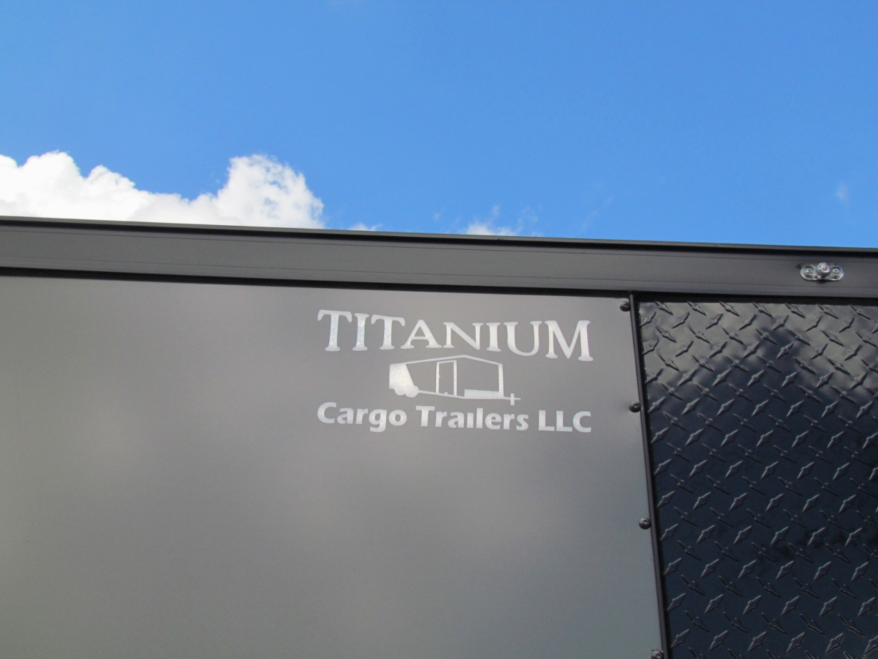 Trailer Enclosed Trailer  2026