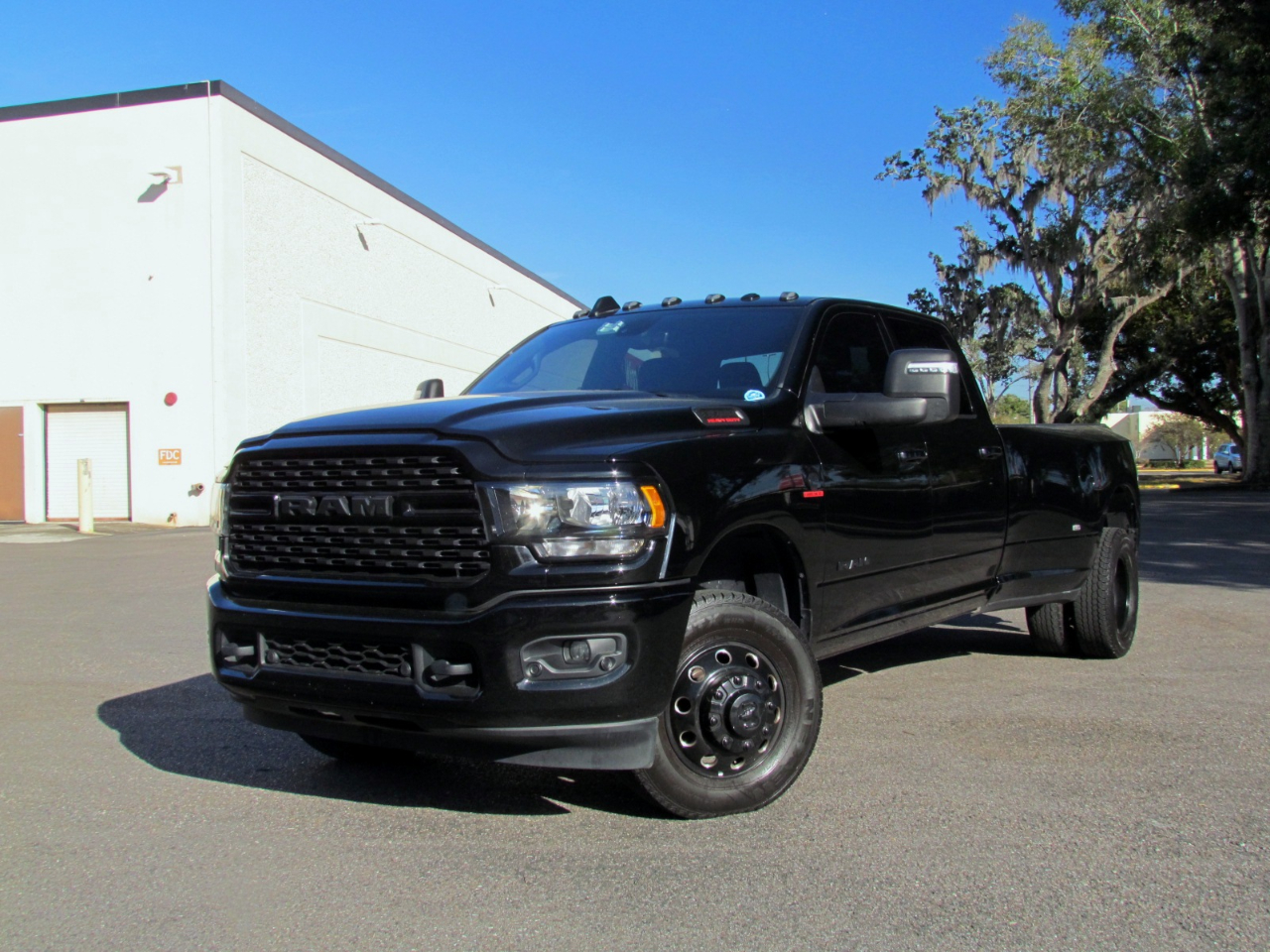 RAM 3500 Big Horn Crew Cab LWB 4WD DRW 2024