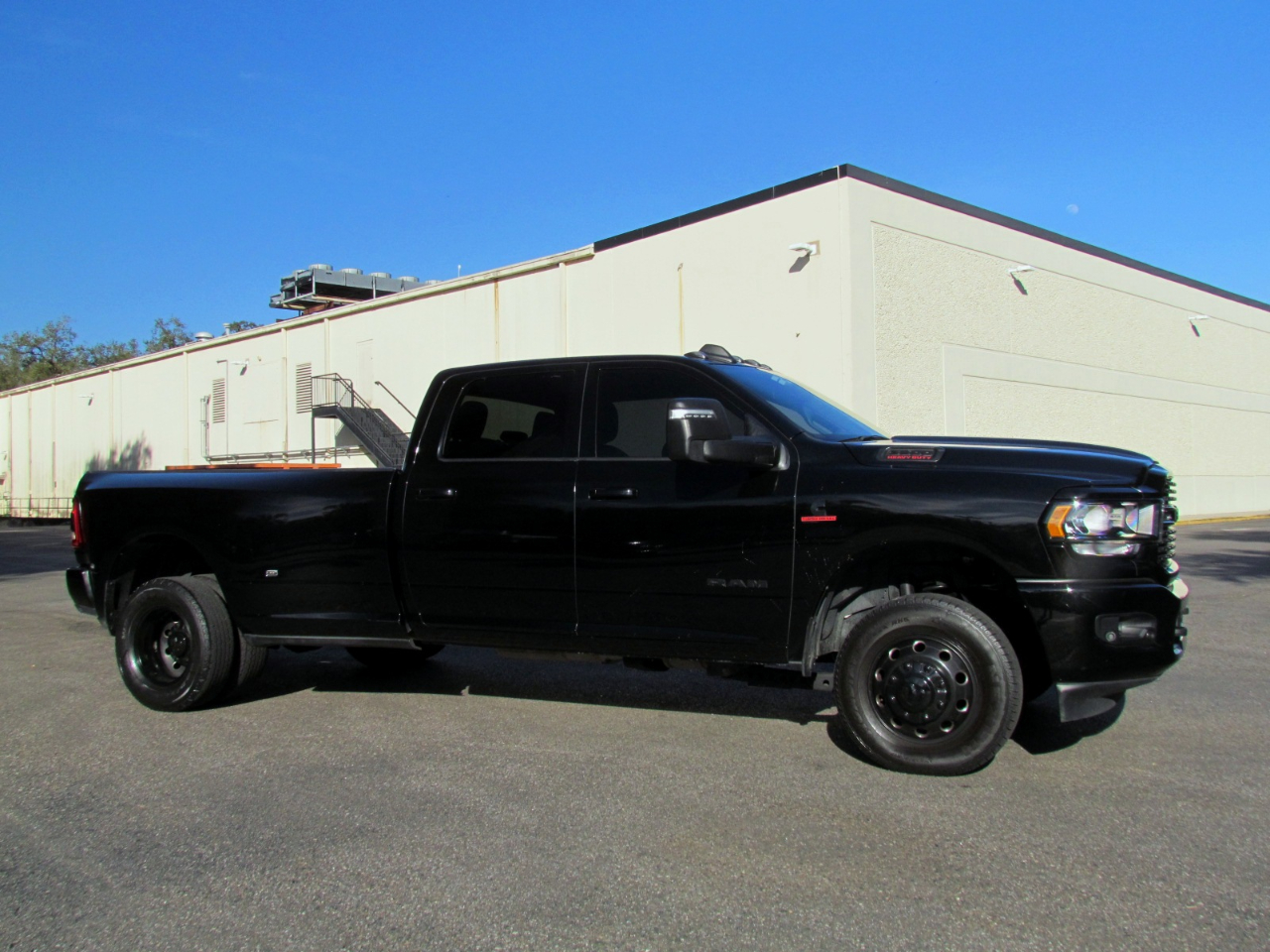 RAM 3500 Big Horn Crew Cab LWB 4WD DRW 2024
