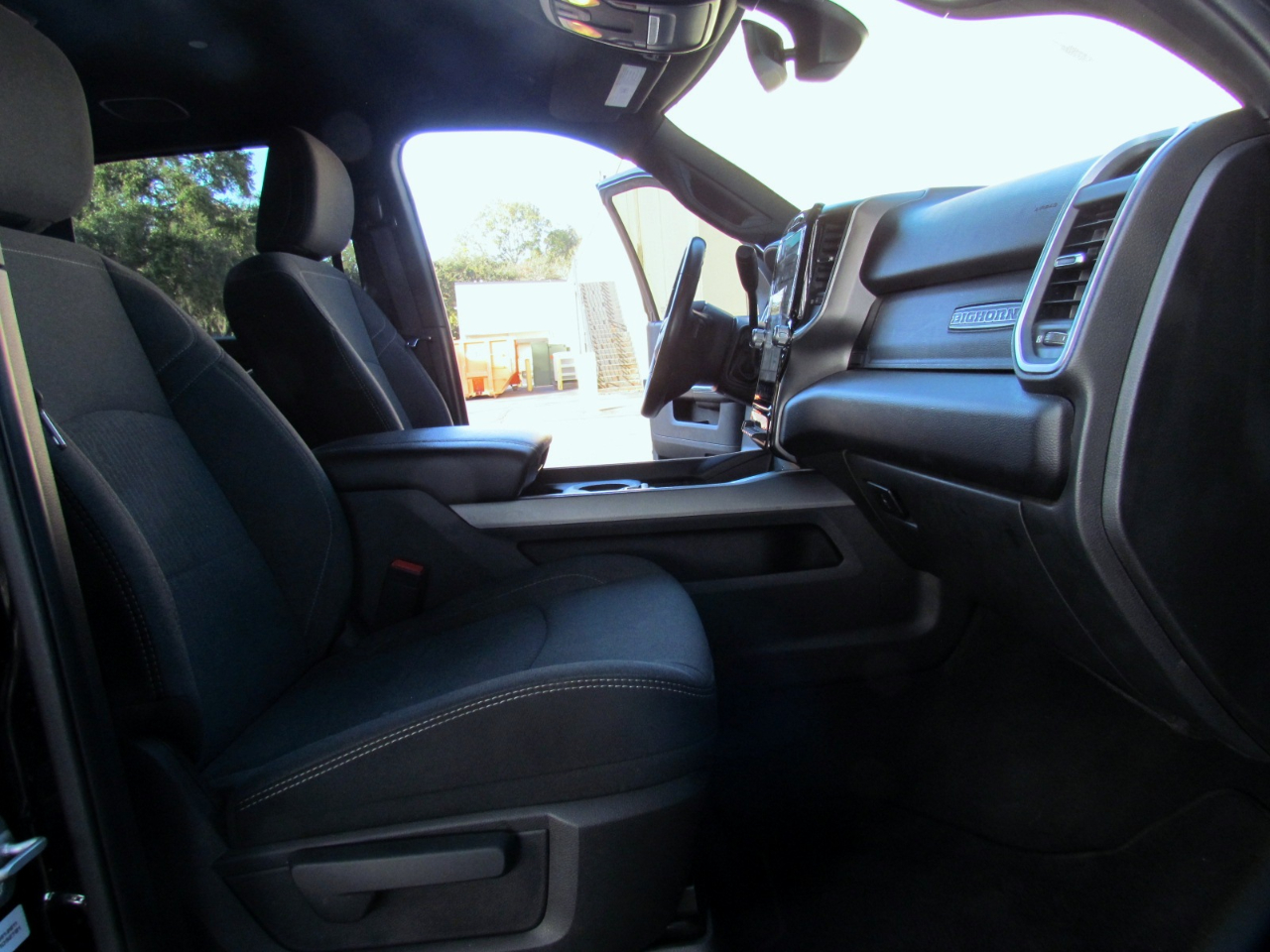 RAM 3500 Big Horn Crew Cab LWB 4WD DRW 2024