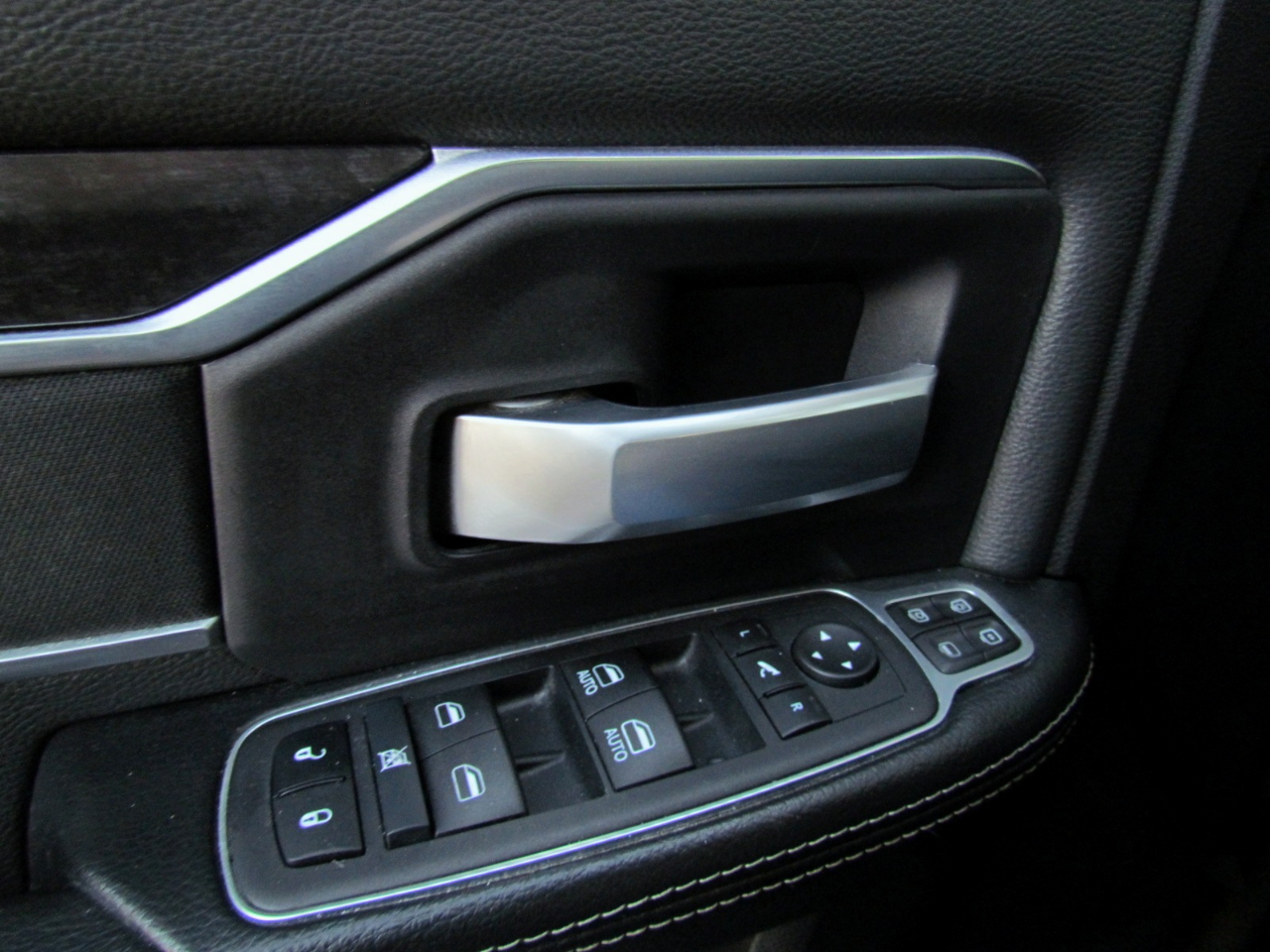 RAM 3500 Big Horn Crew Cab LWB 4WD DRW 2024