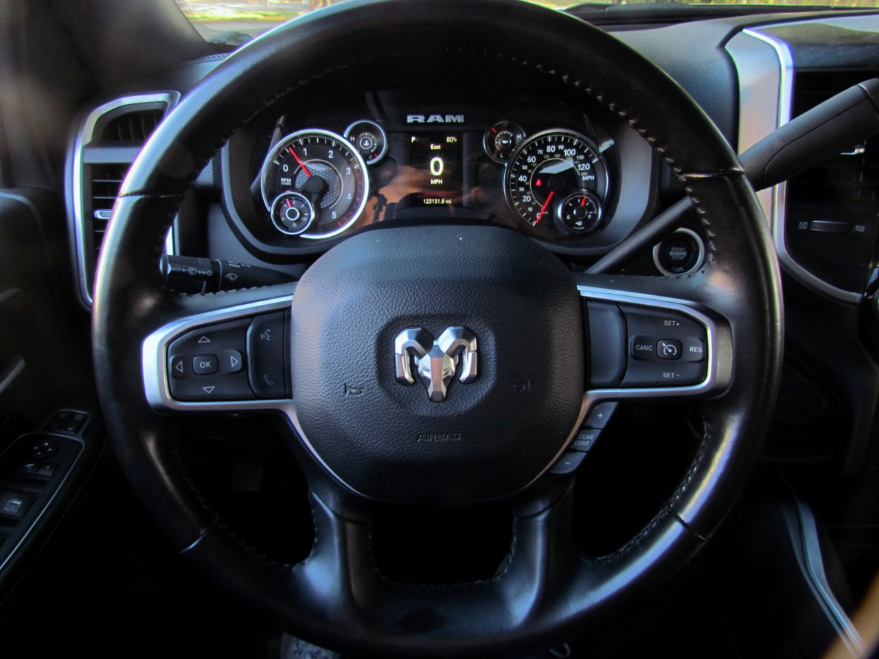 RAM 3500 Big Horn Crew Cab LWB 4WD DRW 2024