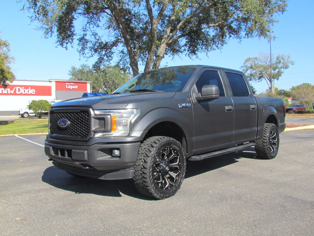 Ford F-150 STX SuperCab 5.5-ft Box 4WD 2019