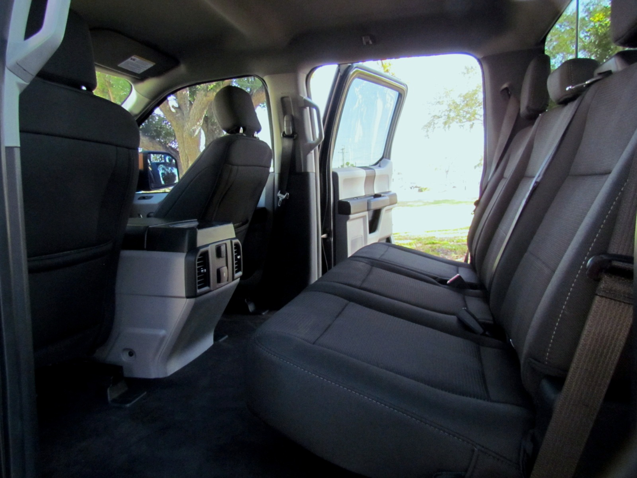 Ford F-150 STX SuperCab 5.5-ft Box 4WD 2019