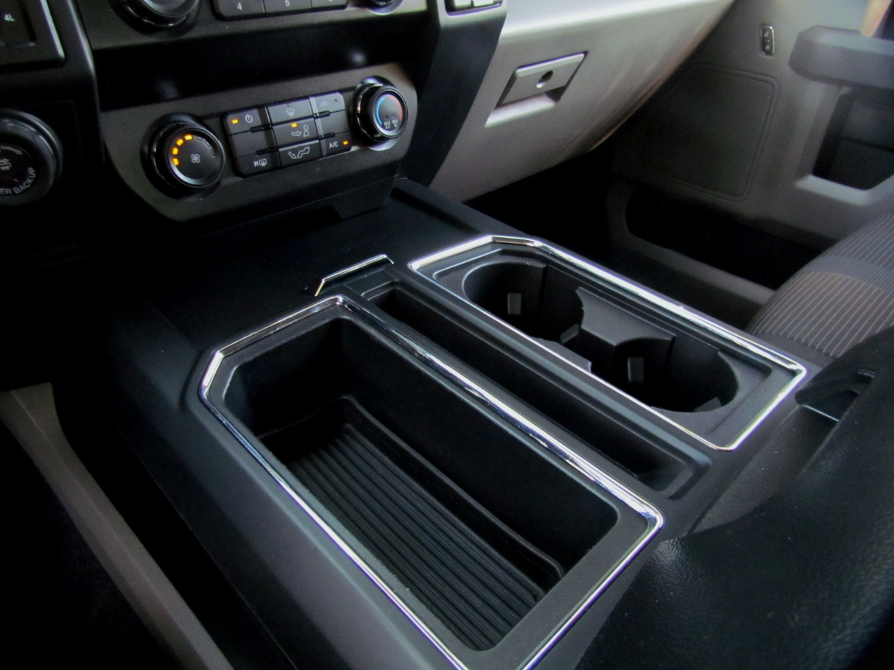 Ford F-150 STX SuperCab 5.5-ft Box 4WD 2019