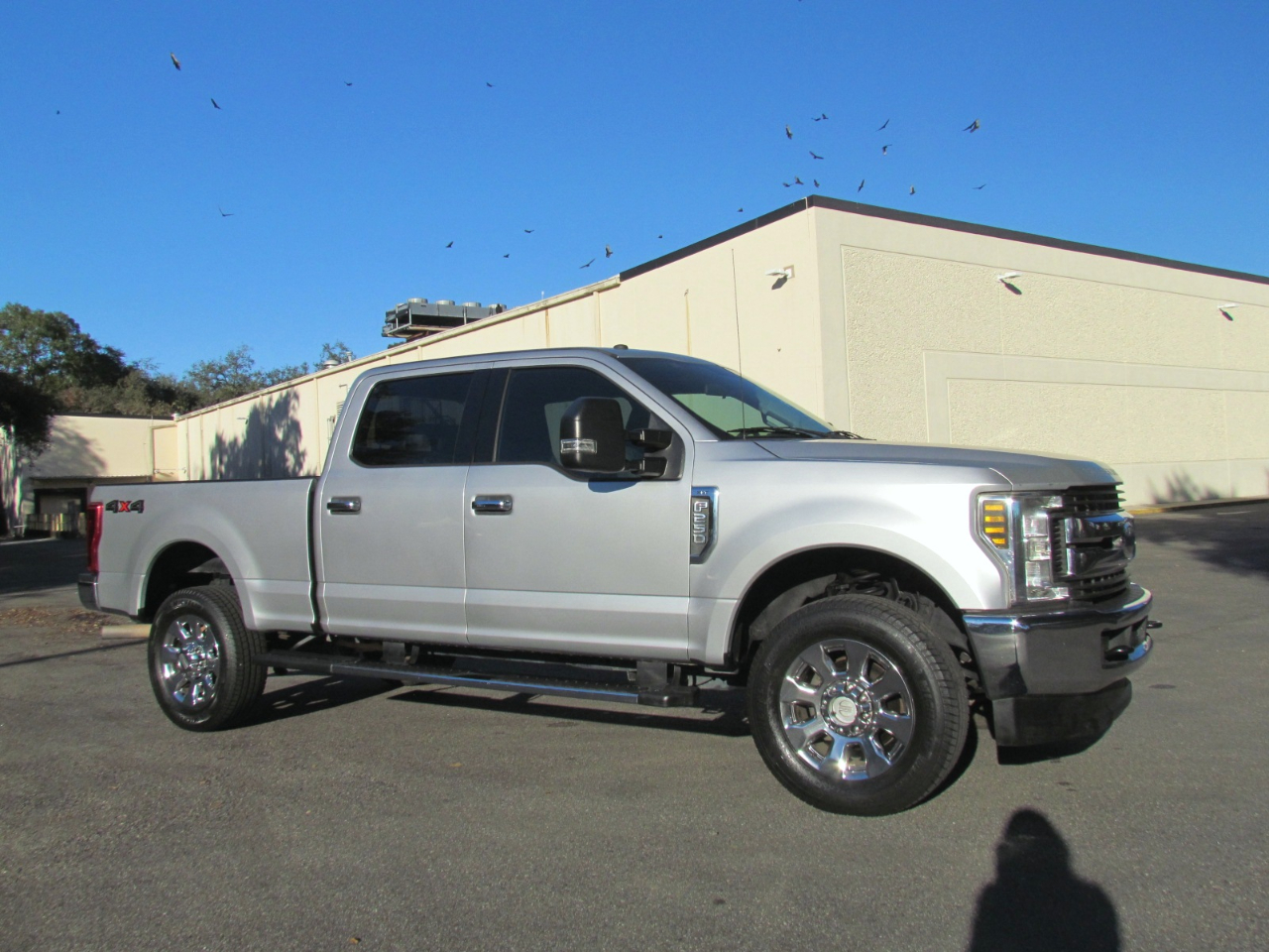 Ford F-250 SD XLT Crew Cab 4WD 2018