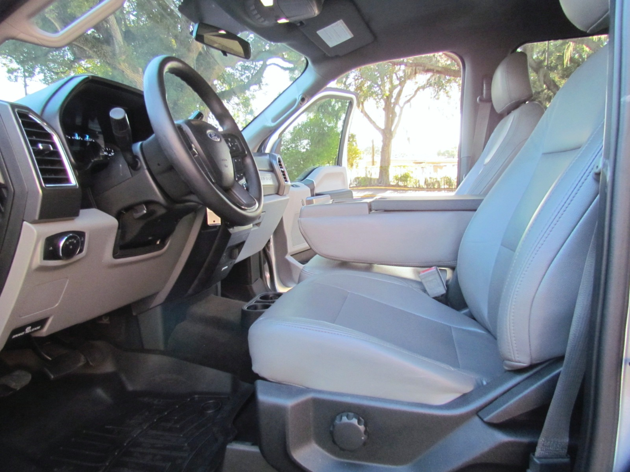 Ford F-250 SD XLT Crew Cab 4WD 2018