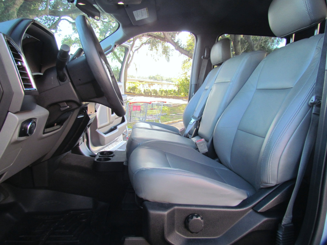 Ford F-250 SD XLT Crew Cab 4WD 2018