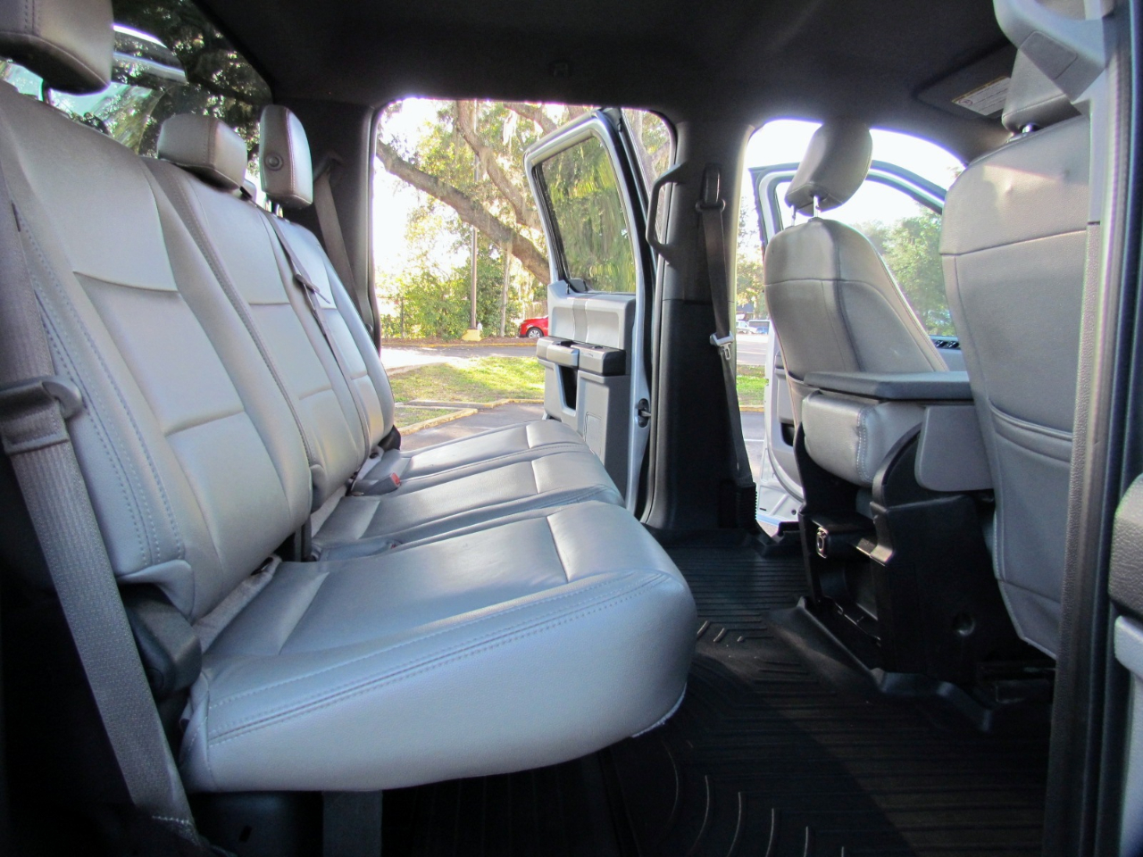 Ford F-250 SD XLT Crew Cab 4WD 2018