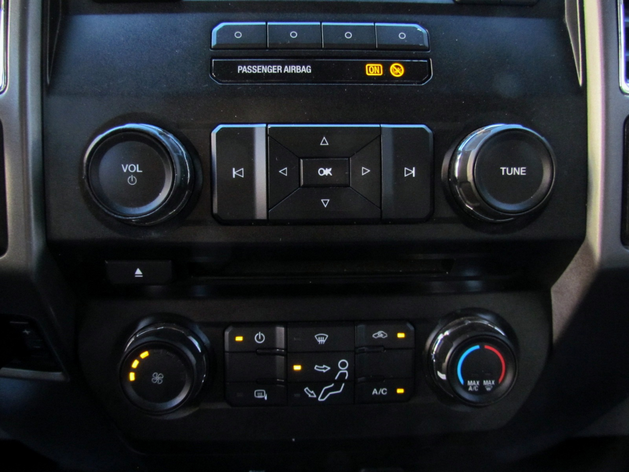 Ford F-250 SD XLT Crew Cab 4WD 2018