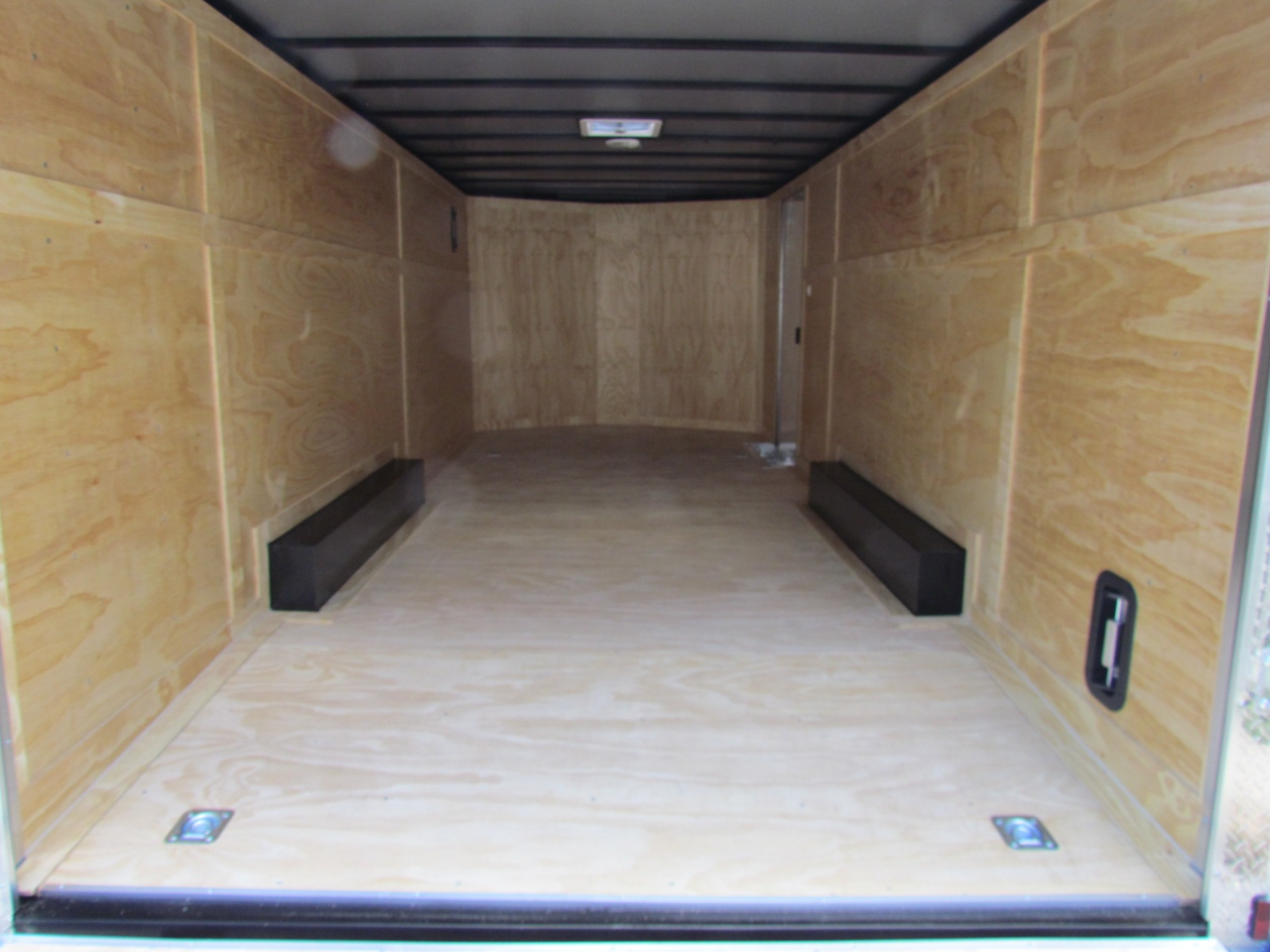 Trailer Enclosed Trailer  2026