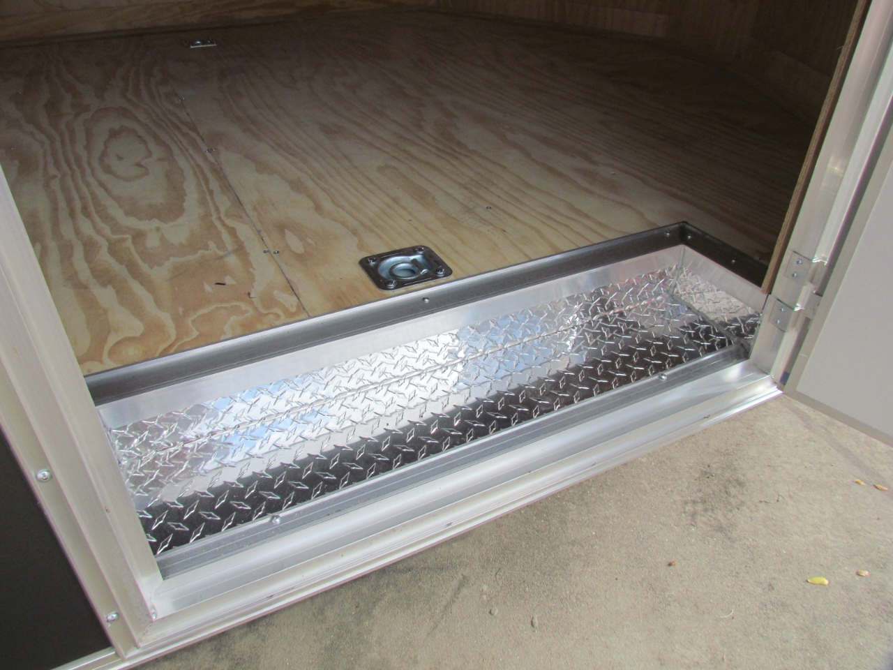 Trailer Enclosed Trailer  2026