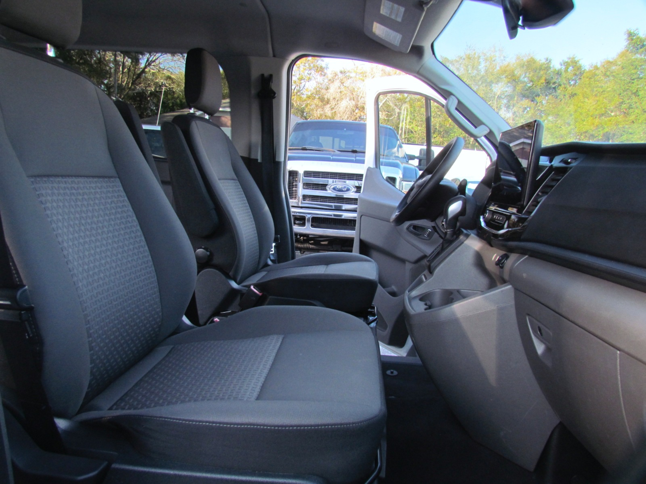 Ford Transit 350 Wagon Low Roof XLT w/Sliding Pass. 148-in. WB 2023