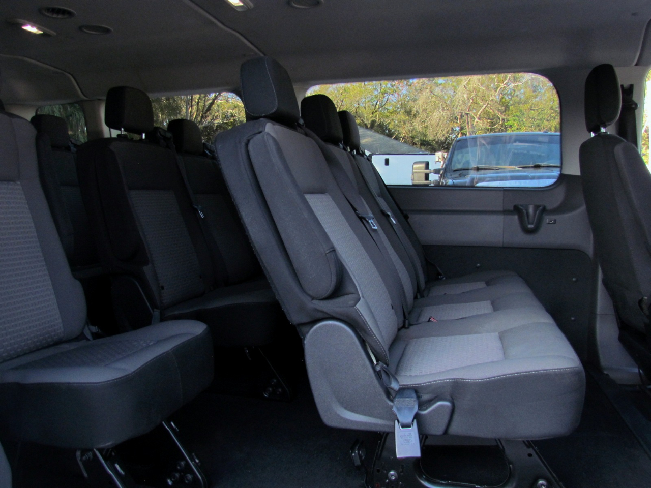 Ford Transit 350 Wagon Low Roof XLT w/Sliding Pass. 148-in. WB 2023