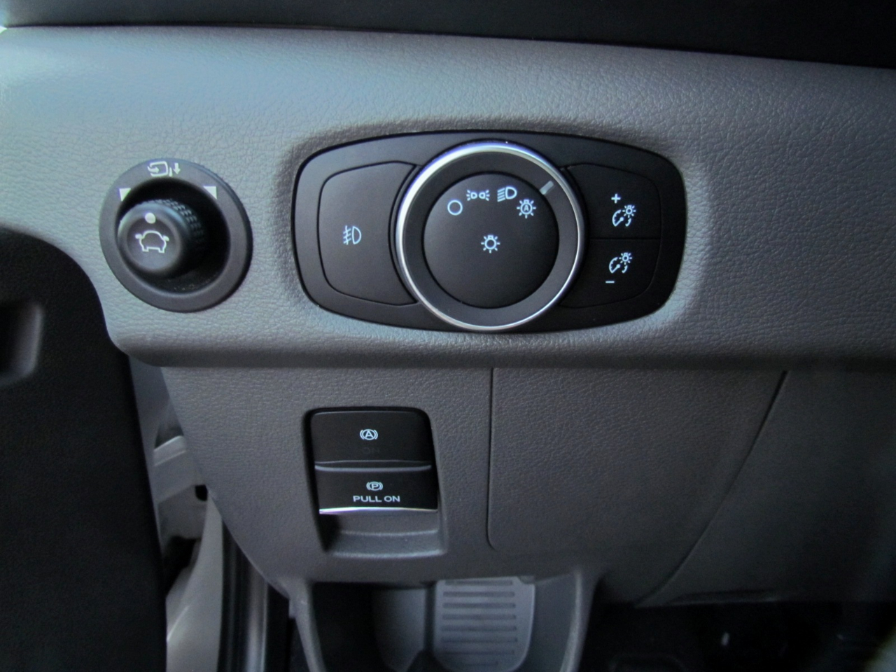 Ford Transit 350 Wagon Low Roof XLT w/Sliding Pass. 148-in. WB 2023