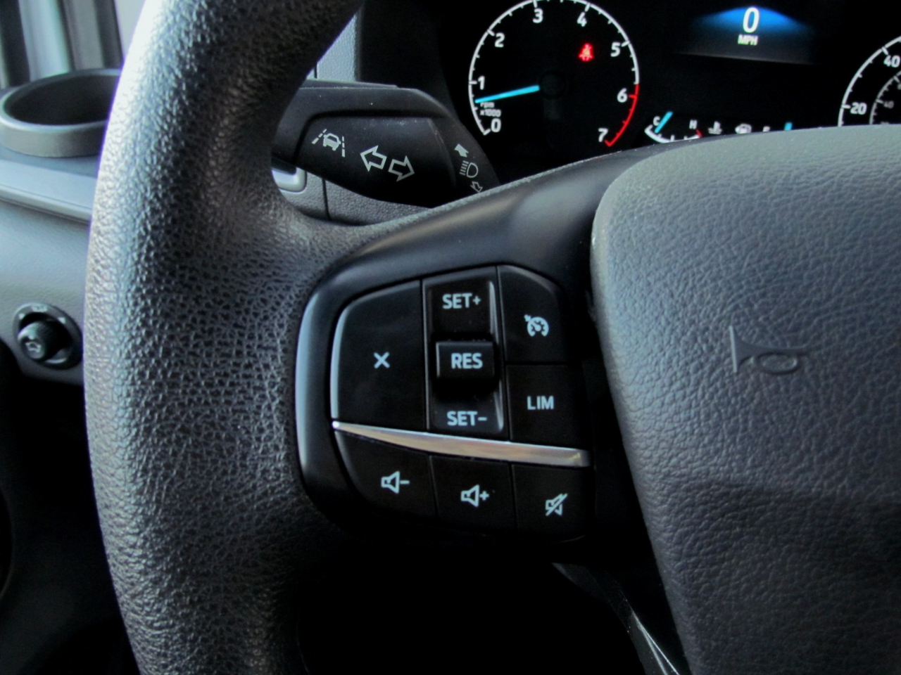 Ford Transit 350 Wagon Low Roof XLT w/Sliding Pass. 148-in. WB 2023