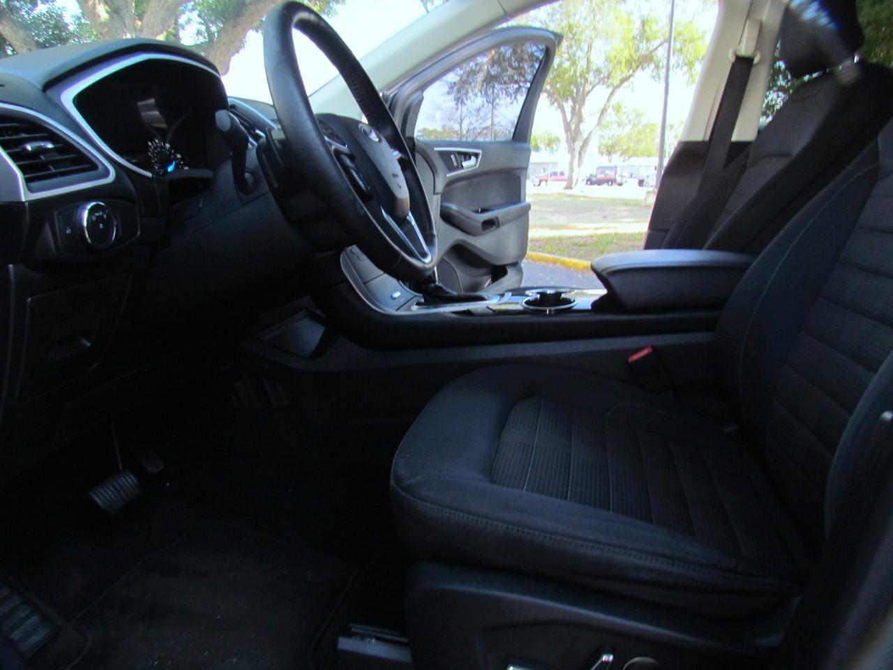 Ford Edge SEL 4D SUV FWD 2016